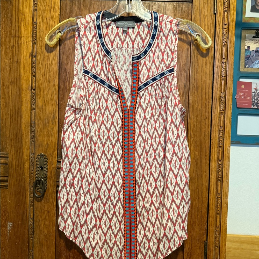 Market & Spruce Red and White Geometric Blouse